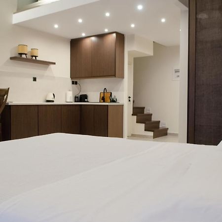 Leone Suites Nafpaktos Exterior foto